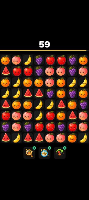 Fruit Match 플레이 화면 — 과일 보드와 하단 아이템